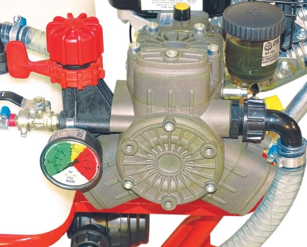 Karrenspritze - CMP 50 - Laufruhige 3 Kolbenpumpe