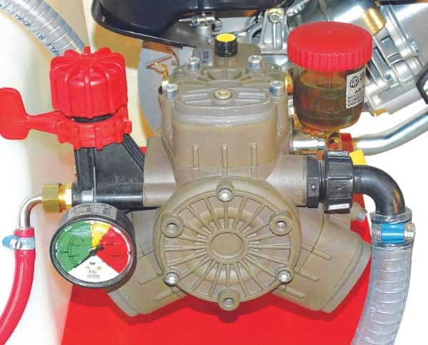 Karrenspritze - CMP 100 - laufruhige 3 Kolbenpumpe