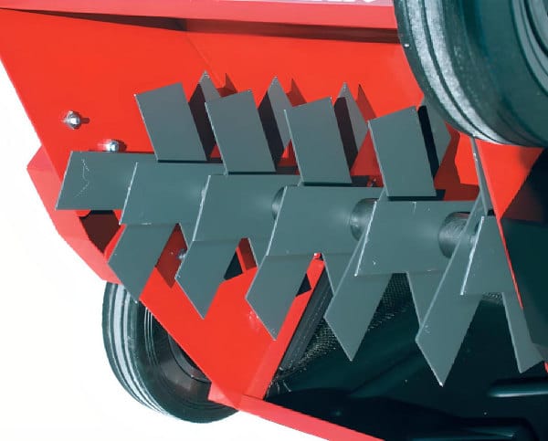 Vertikutierer Titan 40 - Starke und feste Klingen